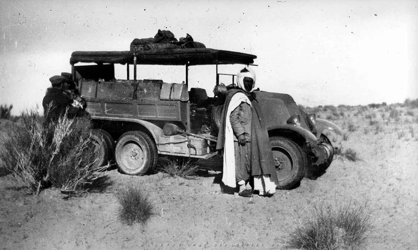 ALGERIE SAHARA 1923 A 29 EN RENAULT 6 ROUES (38).jpg